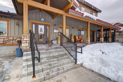 Home In Bear Hollow