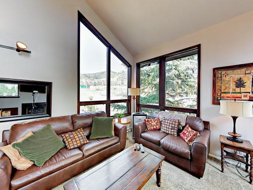 2148 Apache Trail Townhouse #11