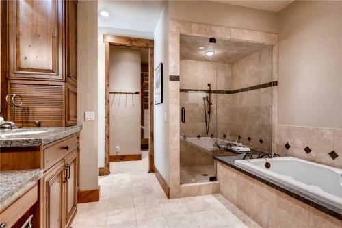 Red Pine Residence