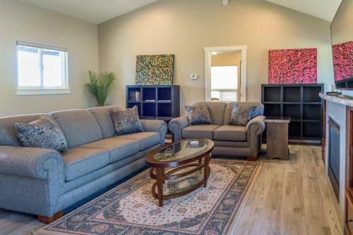 Deer Mountain Retreat