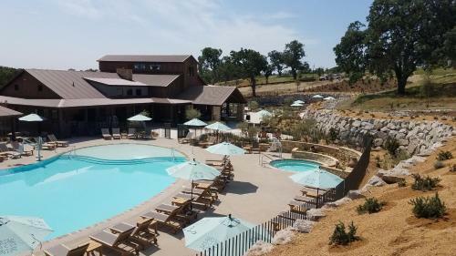Cava Robles Rv Resort