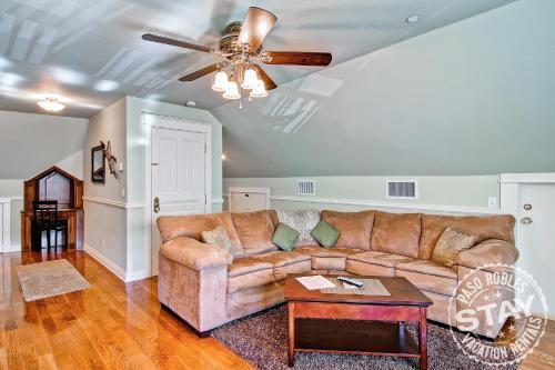 Huston's Attic 1245