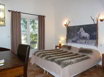 Hotel Le Mas De Calabrun