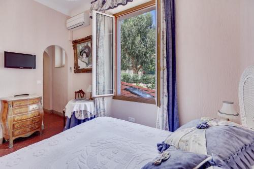 Hotel Ch�teau Le Me�-l�s�