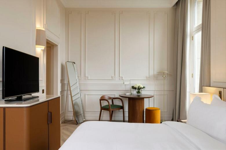 Tiara Ch�teau Hotel Mont Royal Chantilly