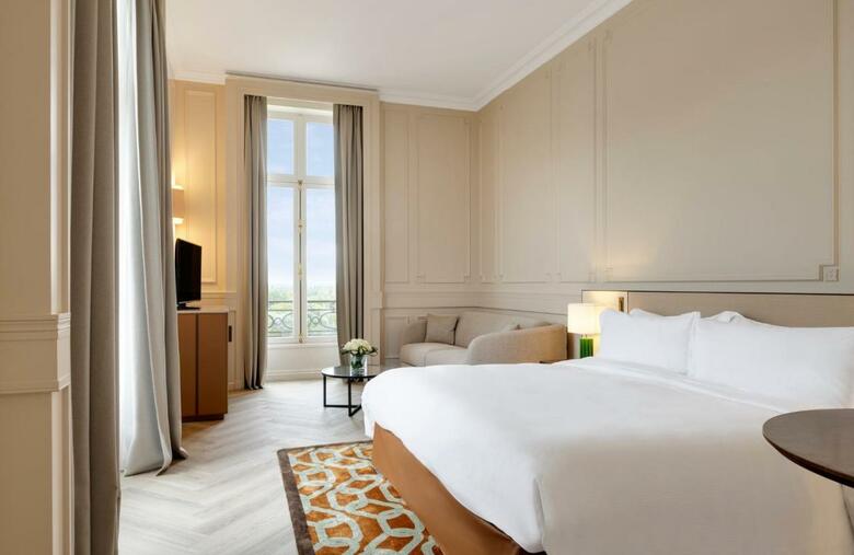 Tiara Ch�teau Hotel Mont Royal Chantilly