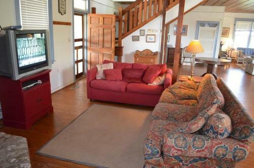 Ellerbe C Home