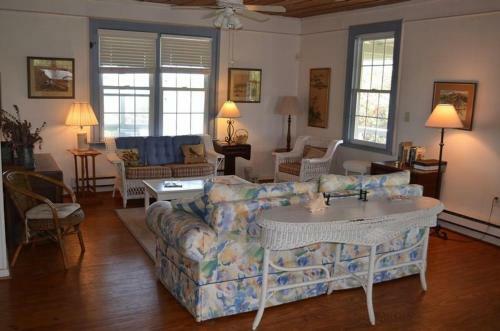 Ellerbe C Home