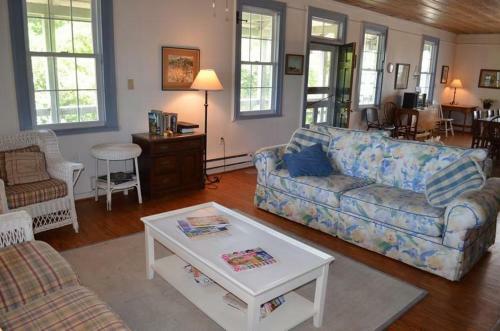 Ellerbe C Home