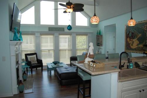 Sea Serenity Home