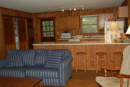 Mary Lou II Home