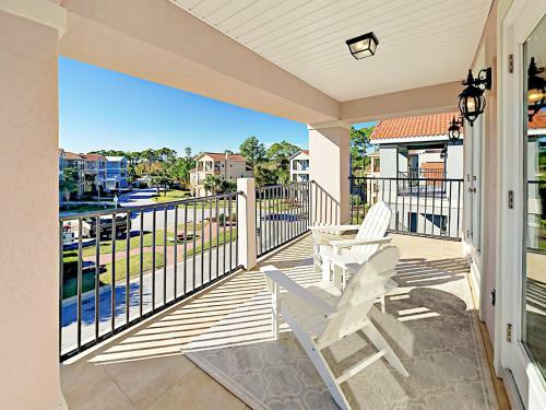 Tropical Retreat Double Gate Home Home