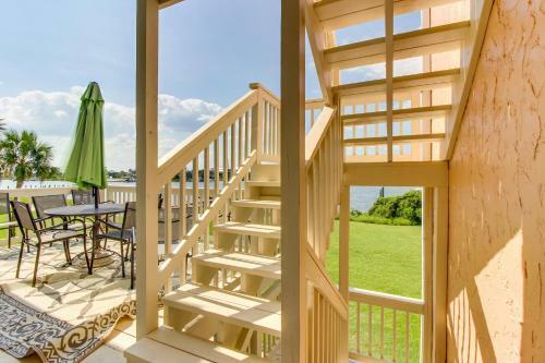 The Treehouse On The Bay