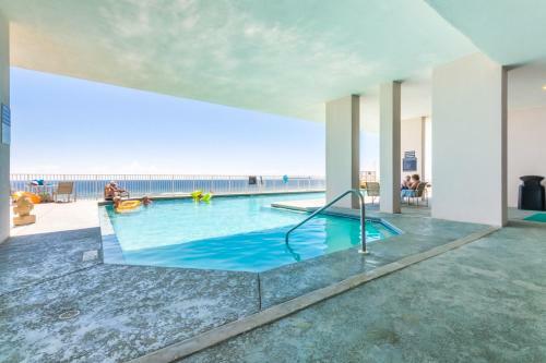 Apartamento Windemere Beachfront Unit 1006