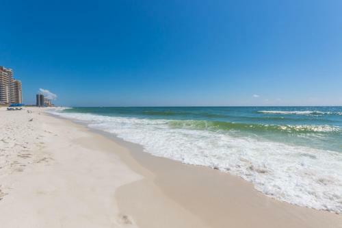 Apartamento Windemere Beachfront Unit 1006