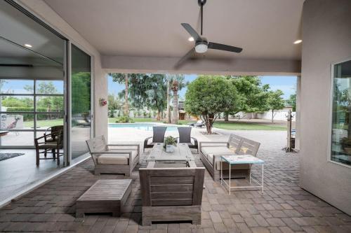 Thunderbird Estate