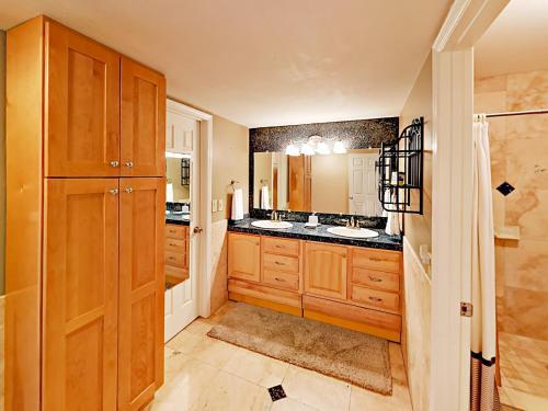 5630 E Waltann Lane Home