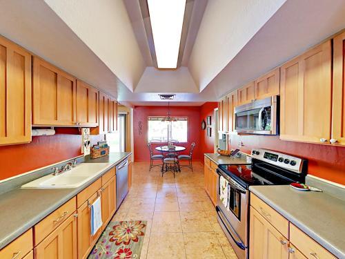 5630 E Waltann Lane Home