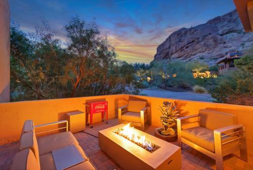 Apartamento 100% Solar - Frank Lloyd Wright Beauty On Camelback Mountain