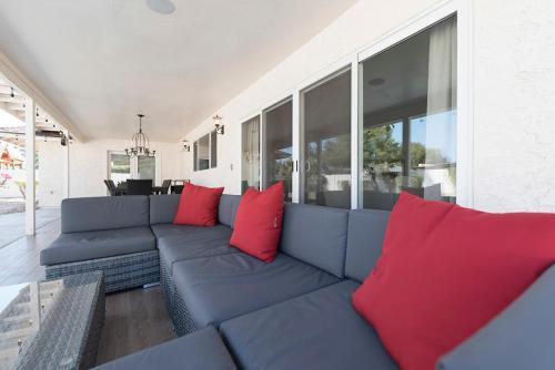 Warm Contemporary