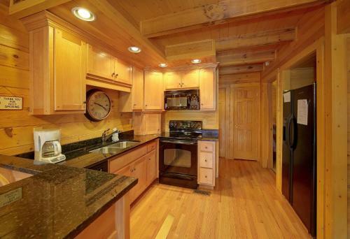 Gone Swimmin' #260 - Two Bedroom Cabin