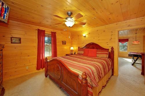 Gone Swimmin' #260 - Two Bedroom Cabin