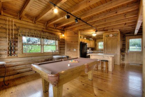 A Moonlight Ridge #162 - One Bedroom Cabin
