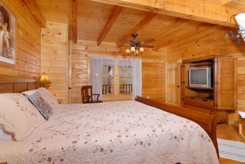 Camelot #266 - Two Bedroom Cabin