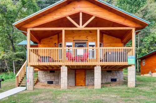 River Romance 2328 - One Bedroom Cabin