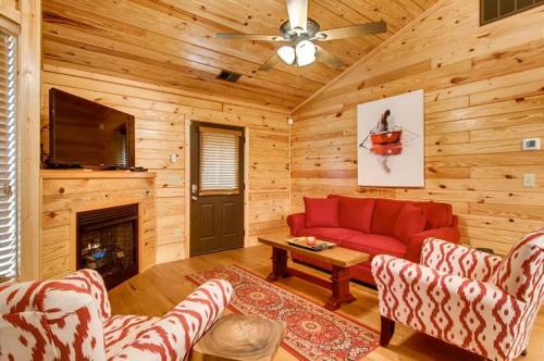 River Romance 2328 - One Bedroom Cabin