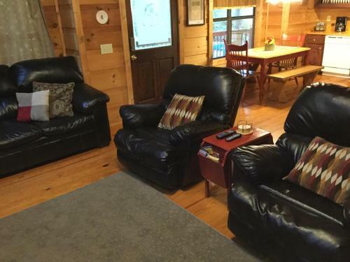 Bonnie Lass 3 Bedroom Cabin With Fire Pit