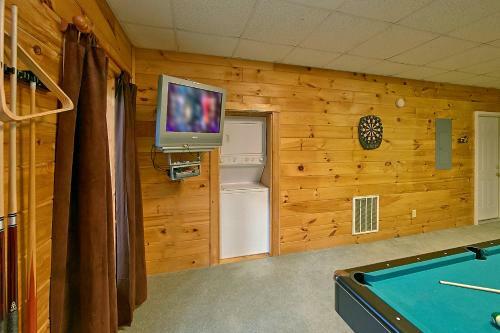 Whispering Waters #208 - Two Bedroom Cabin