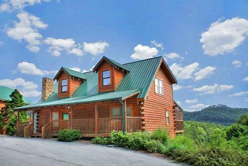 Hollywood In The Hills Cabin