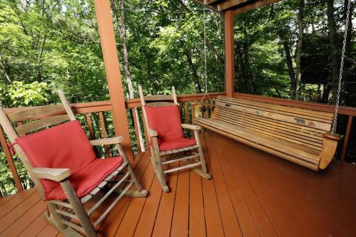 Just Hanging Out - Three Bedroom