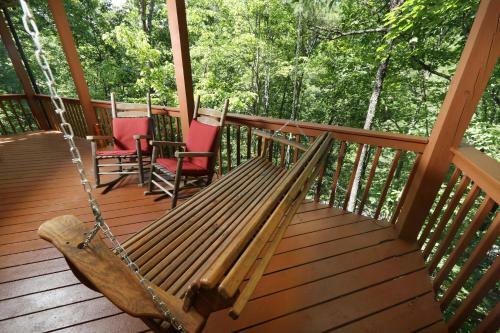 Just Hanging Out - Three Bedroom
