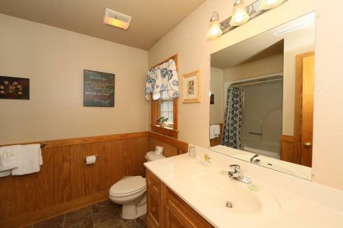 Cedar Falls (#8) - Three Bedroom