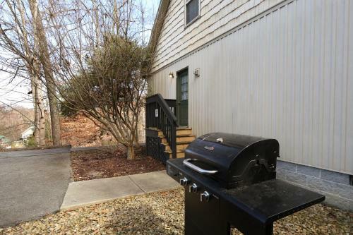 Cedar Falls (#8) - Three Bedroom