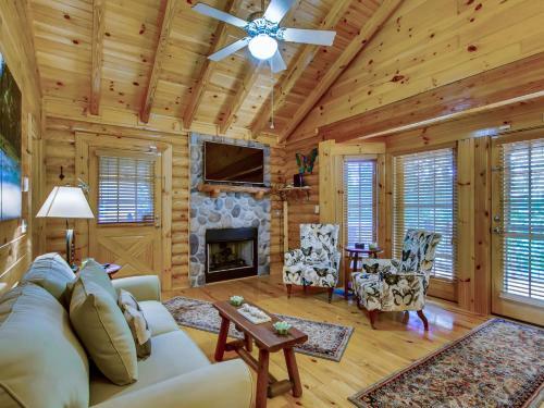 A River Adventure #4237 - Four Bedroom Cabin