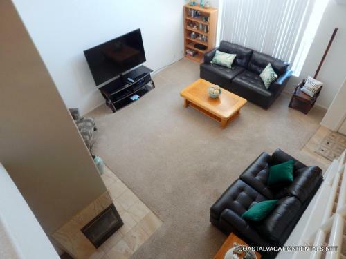 233 Park Two-bedroom Apartment