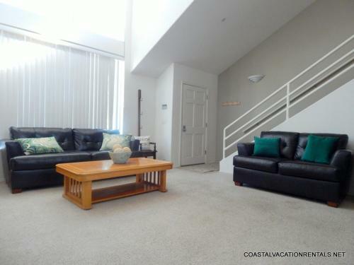 233 Park Two-bedroom Apartment