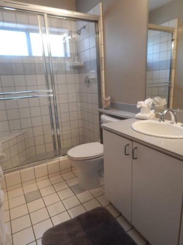 233 Park Two-bedroom Apartment