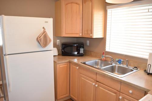 345 Hinds Two-bedroom Holiday Home