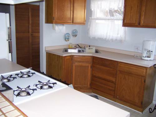 369 Stimson Three-bedroom Holiday Home