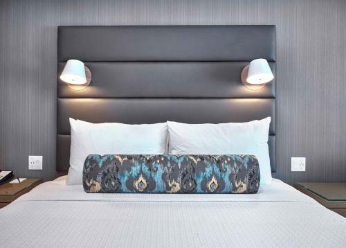 Sandman Signature Plano-frisco Hotel