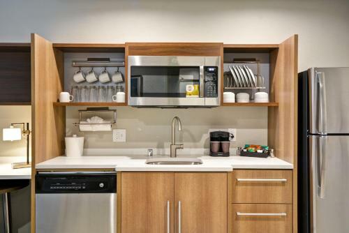 Hotel Home2 Suites Plano Legacy West