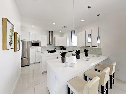 Apartamento 1339 Ocean Boulevard Condo Unit #14b