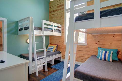 Cinnamon Shore- Seafare 251 Be