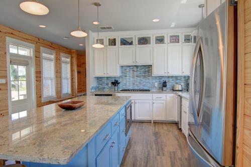 Cinnamon Shore- Seafare 251 Be