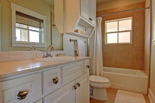Cinnamon Shore- The Veranda 141 Be