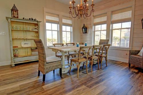 Cinnamon Shore- Seaside Dream 157 Se